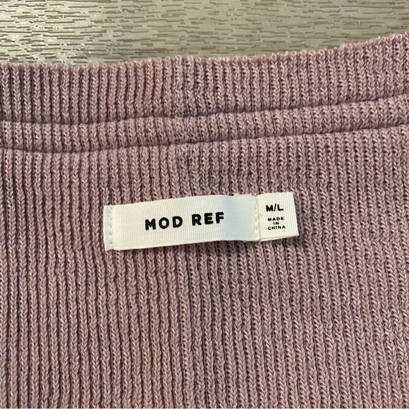 MOD REF purple oversized V Neck sweater - Picture 6 of 8
